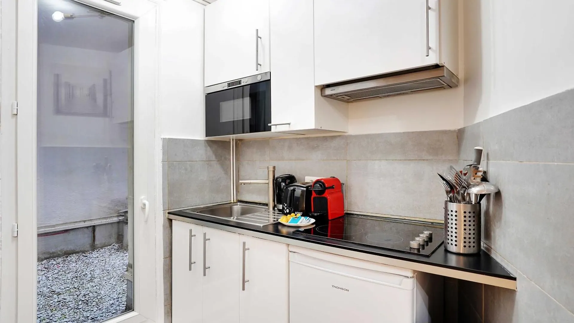 Apartment Confort Et Charme Pour 6 A Republioque Paris