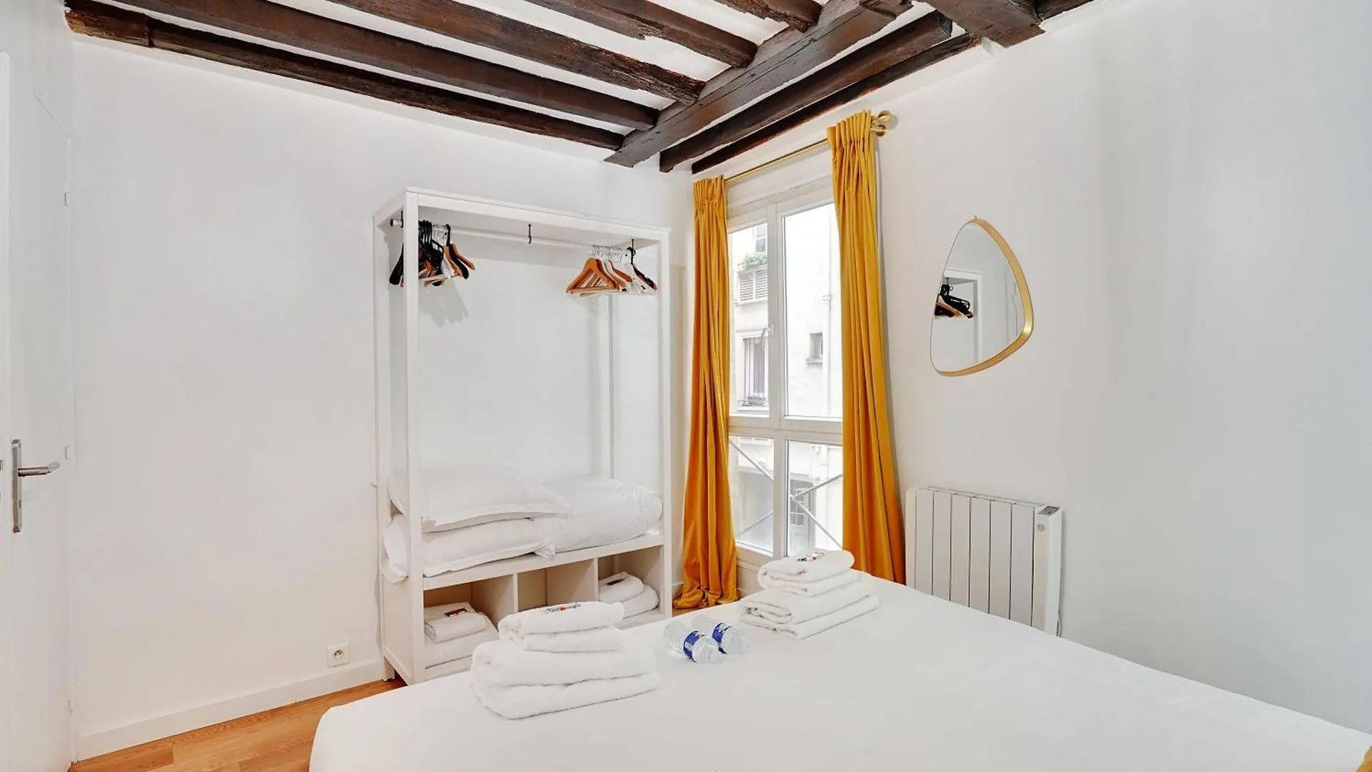Confort Et Charme Pour 6 A Republioque Paris Apartment