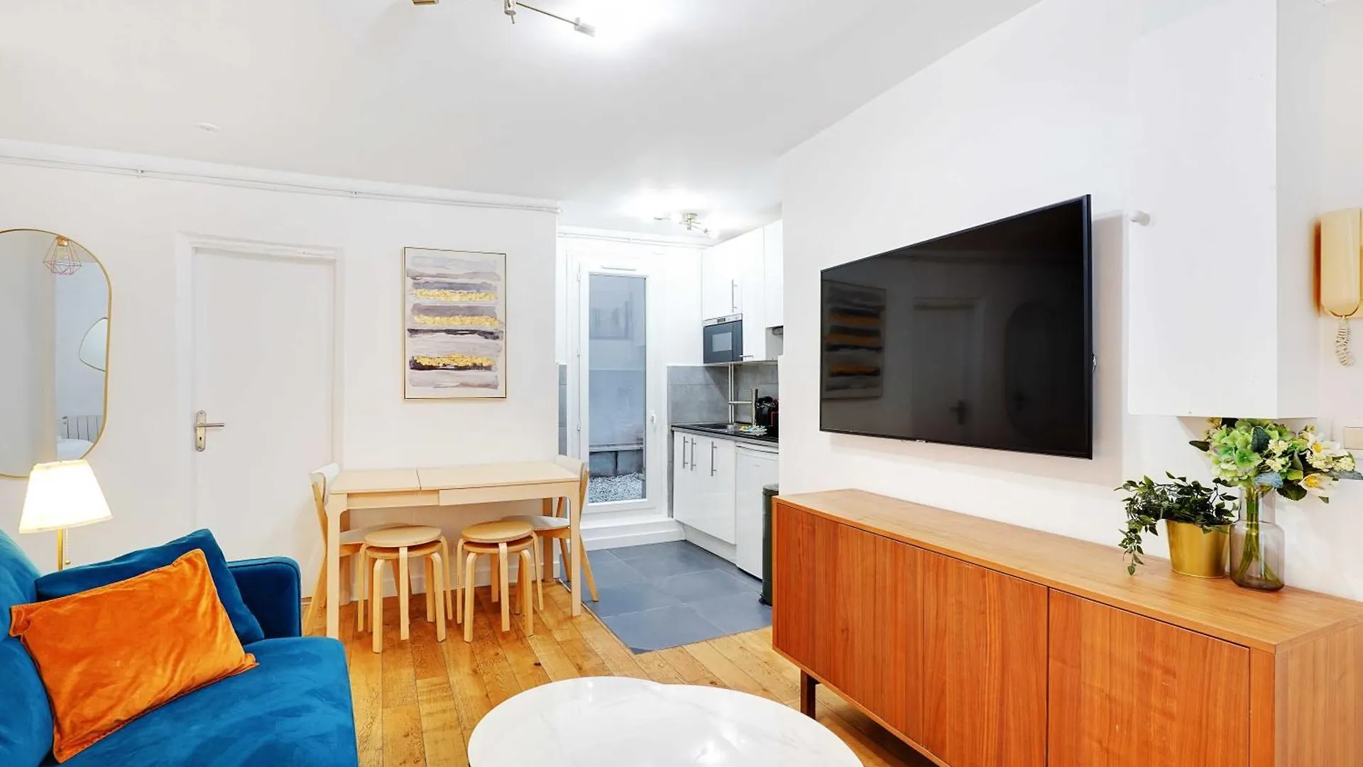 Apartment Confort Et Charme Pour 6 A Republioque Paris France