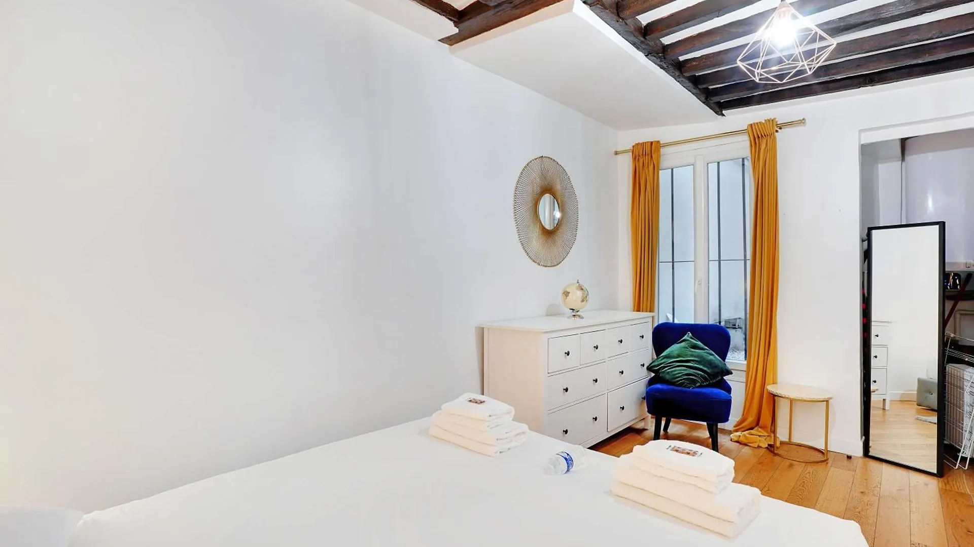 Confort Et Charme Pour 6 A Republioque Paris Apartment